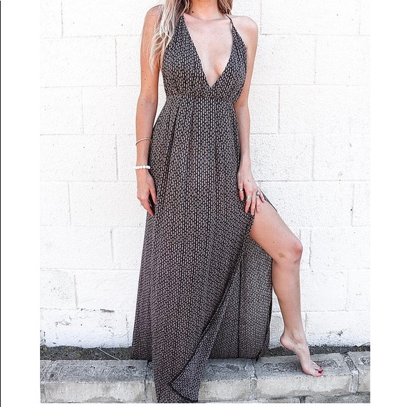 Dresses & Skirts - Low back tie maxi dress